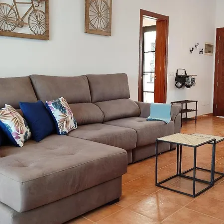 Jesp. Fantastica Vivienda Con Piscina Climatizada. 别墅