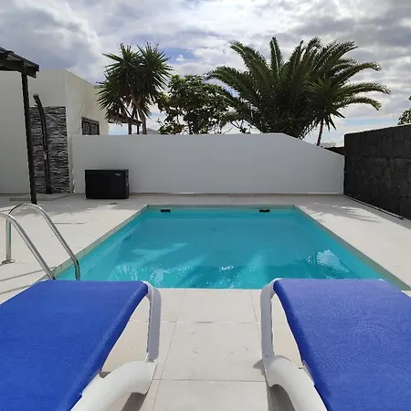 Jesp. Fantastica Vivienda Con Piscina Climatizada. 别墅 普拉亚布兰卡